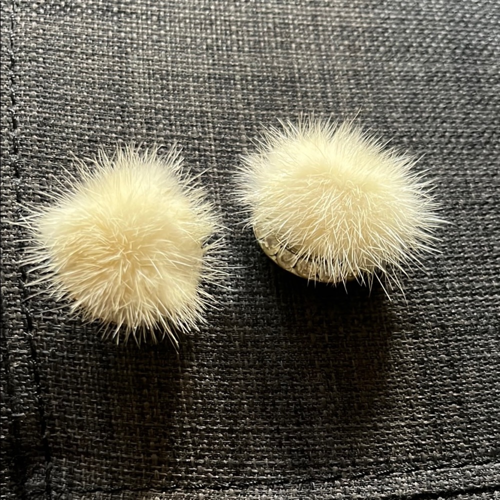 Vintage Cream Fur Pom-Pom Clip-on Earrings - Picture 2 of 15
